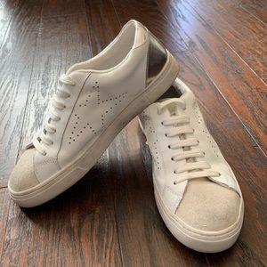 Steve Madden REZZA distressed Star Sneakers